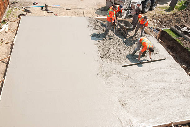 Best Concrete Sidewalk Installation in Vincent, AL